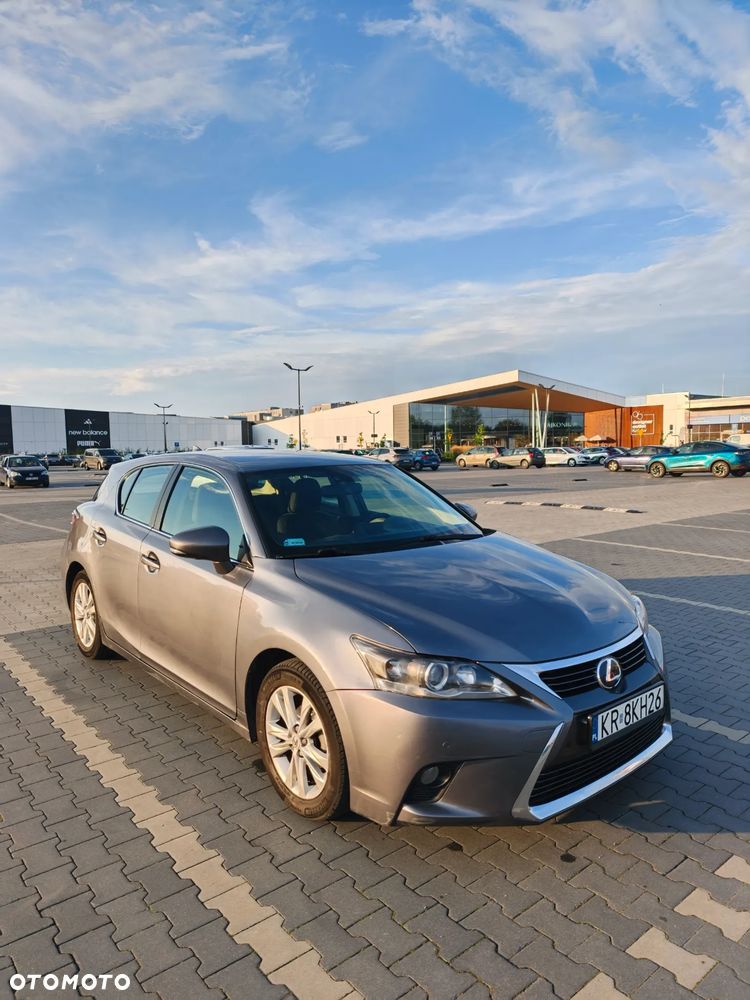 Lexus CT 200h Elite - 3