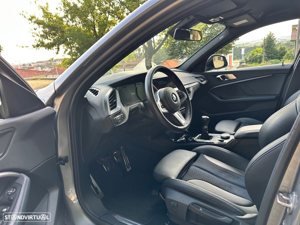 BMW 116 d Pack Desportivo M - 17