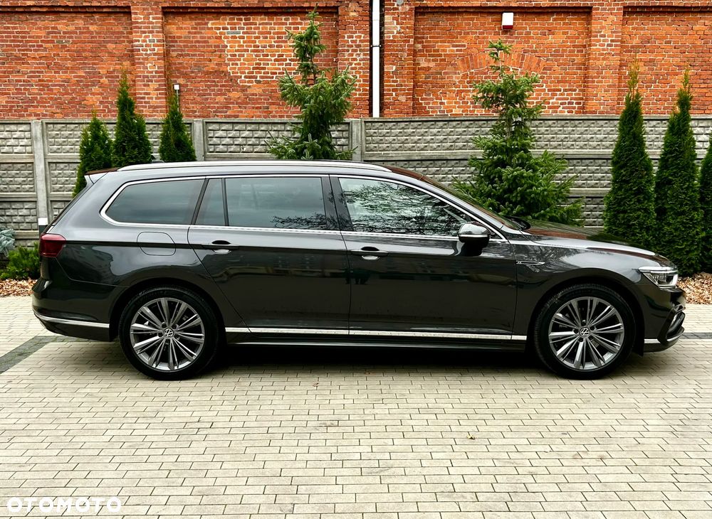 Volkswagen Passat Variant 2.0 TDI SCR DSG 4Motion Elegance - 6
