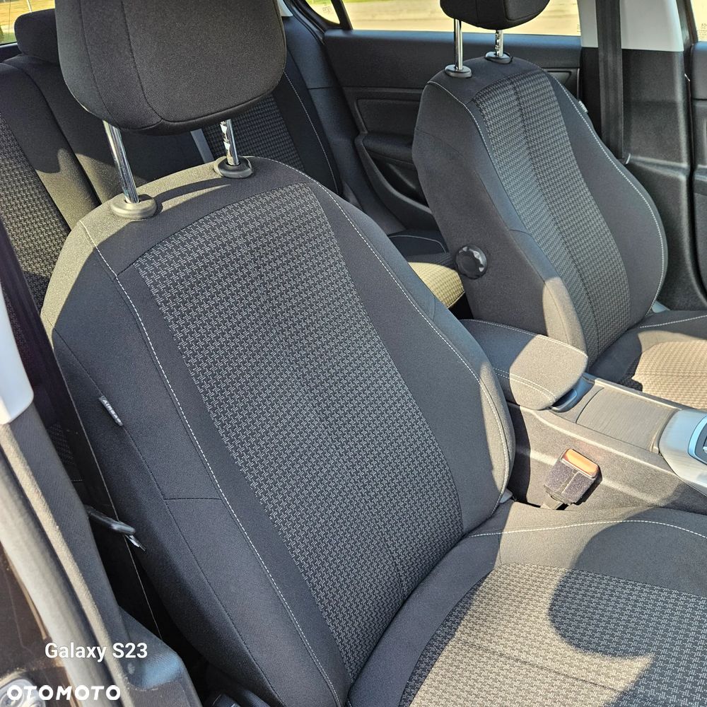 Peugeot 308 BlueHDi 130 EAT8 Allure - 27