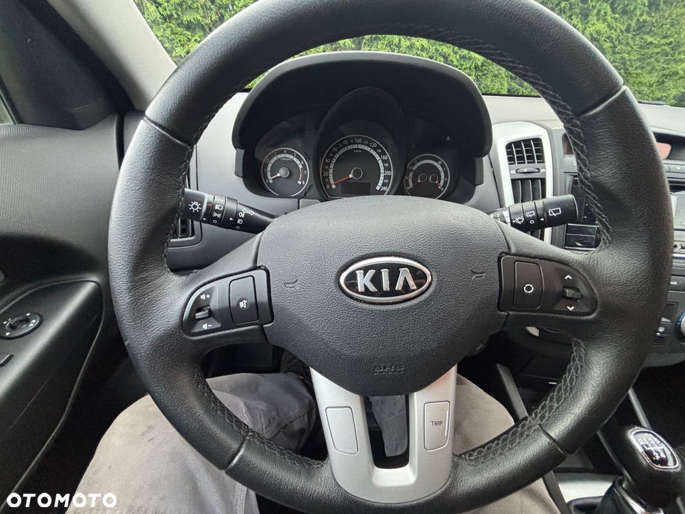 Kia Ceed 1.4 CVVT Dream-Team Edition - 19