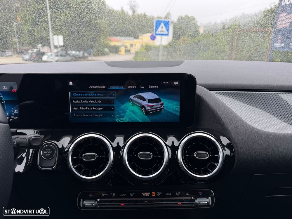 Mercedes-Benz GLA 250 - 29