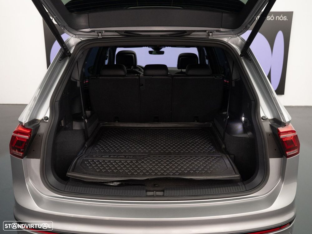 VW Tiguan Allspace 2.0 TDI R-Line DSG - 12