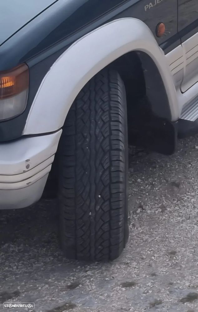 Mitsubishi Pajero 2.5 TDi GLS - 7