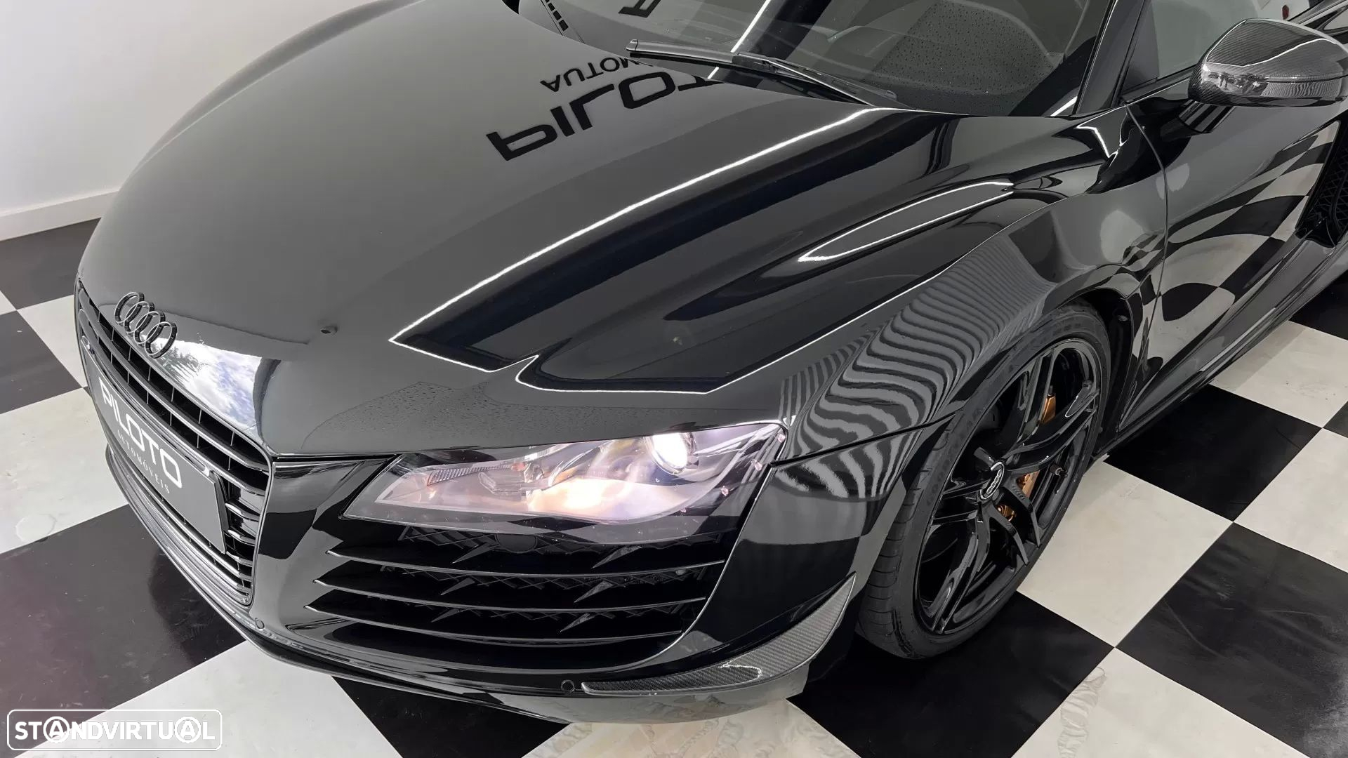 Audi R8 Coupé 4.2 FSI V8 quattro R-tronic - 2