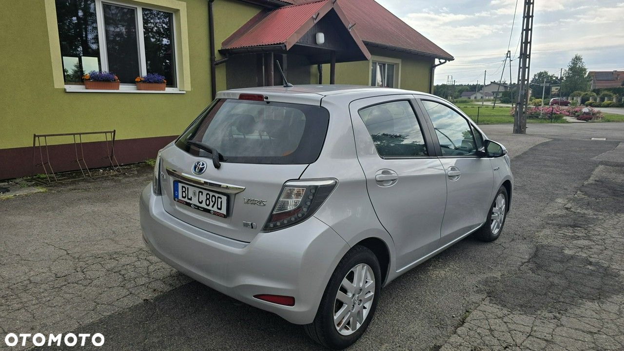 Toyota Yaris - 5