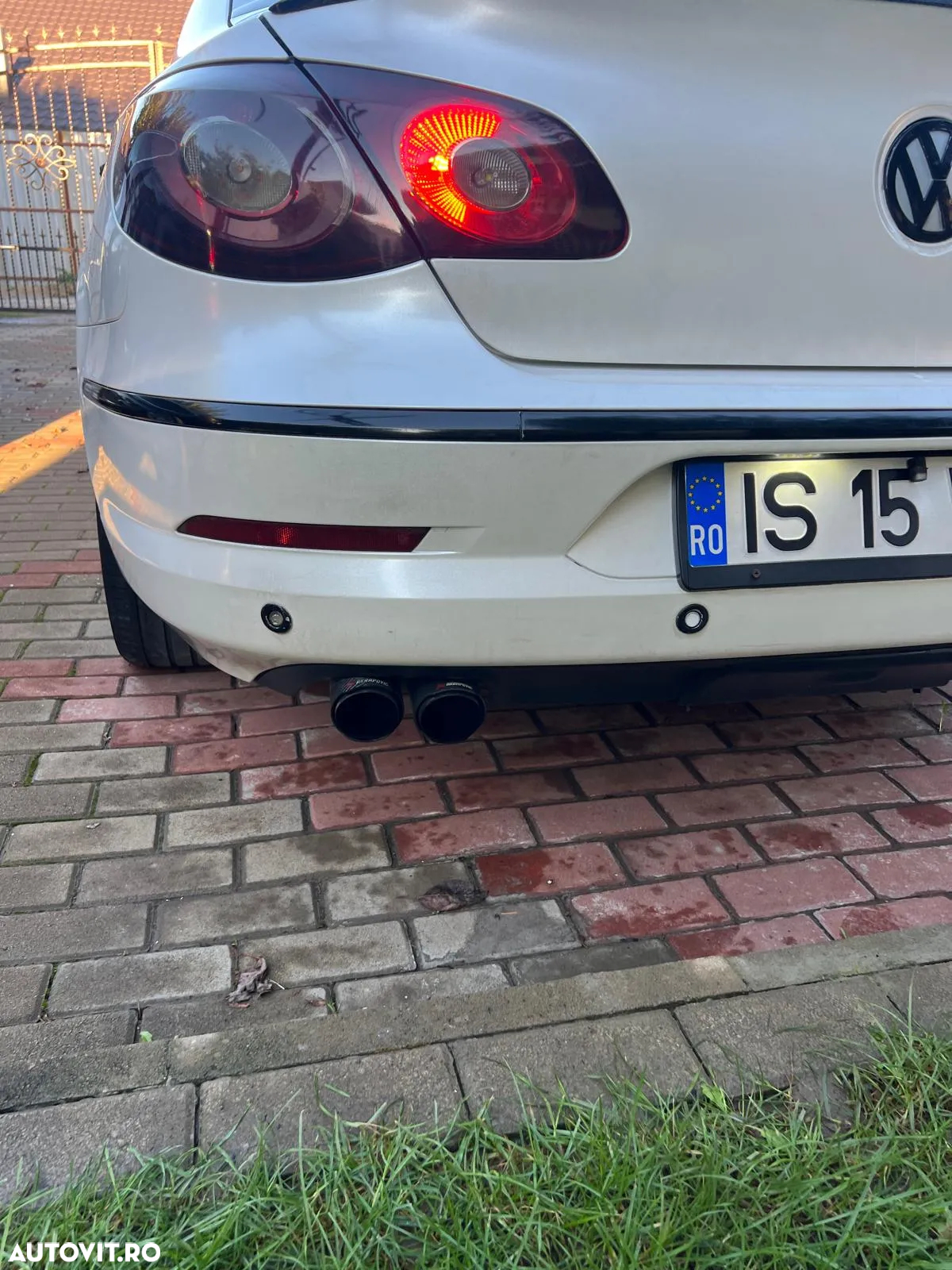 Volkswagen Passat - 24