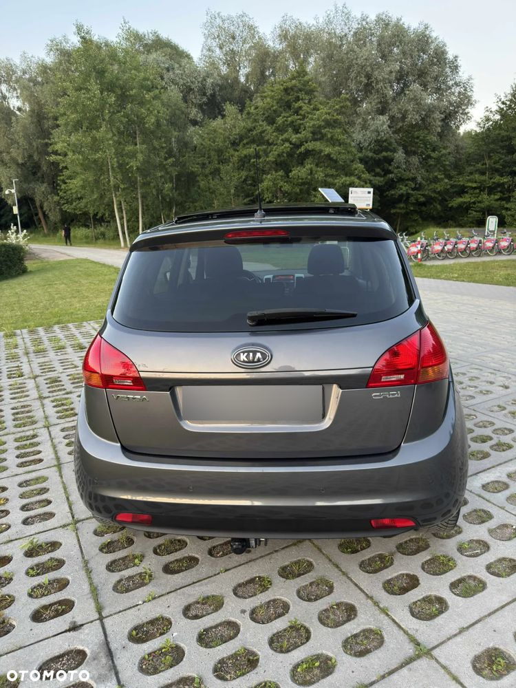 Kia Venga 1.6 CRDi 128 Edition 7 - 10