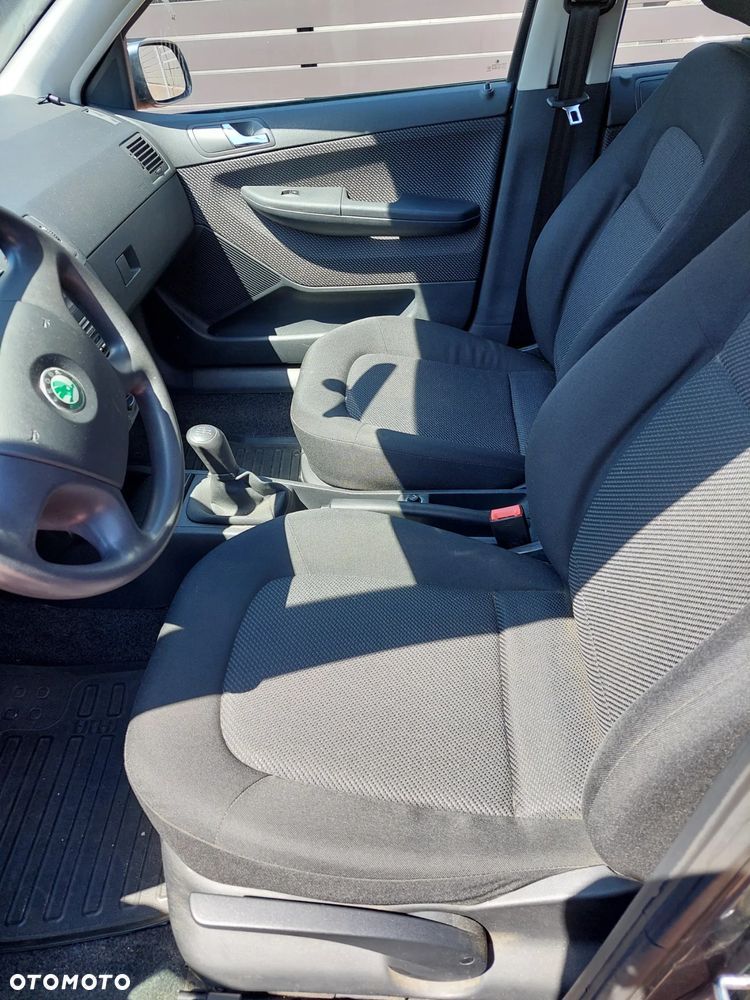 Skoda Fabia 1.4 16V Classic + - 5