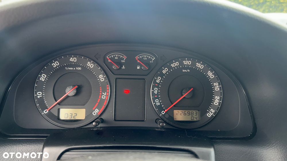 Skoda Superb 2.0 Comfort - 25