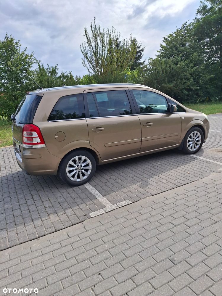 Opel Zafira 1.8 - 14