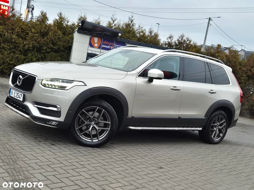 Volvo XC 90 D5 AWD Geartronic Momentum - 4