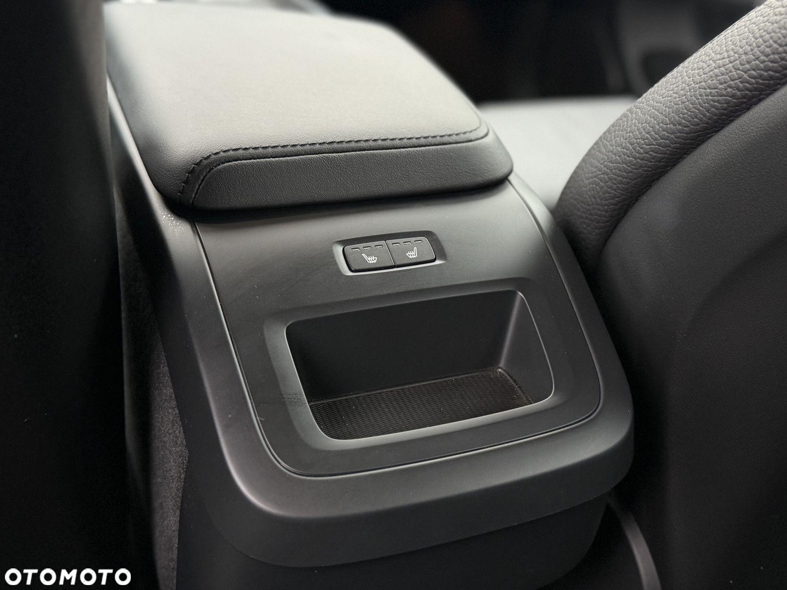 Volvo XC 60 - 25