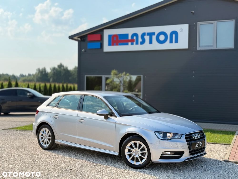 Audi A3 Sportback 1.6 TDI clean diesel Ambiente - 2