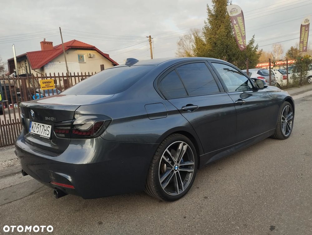 BMW Seria 3 340i GPF xDrive M Sport Shadow sport - 31