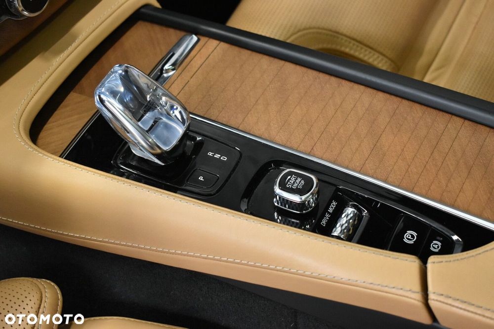 Volvo XC 90 B5 D AWD Inscription - 22