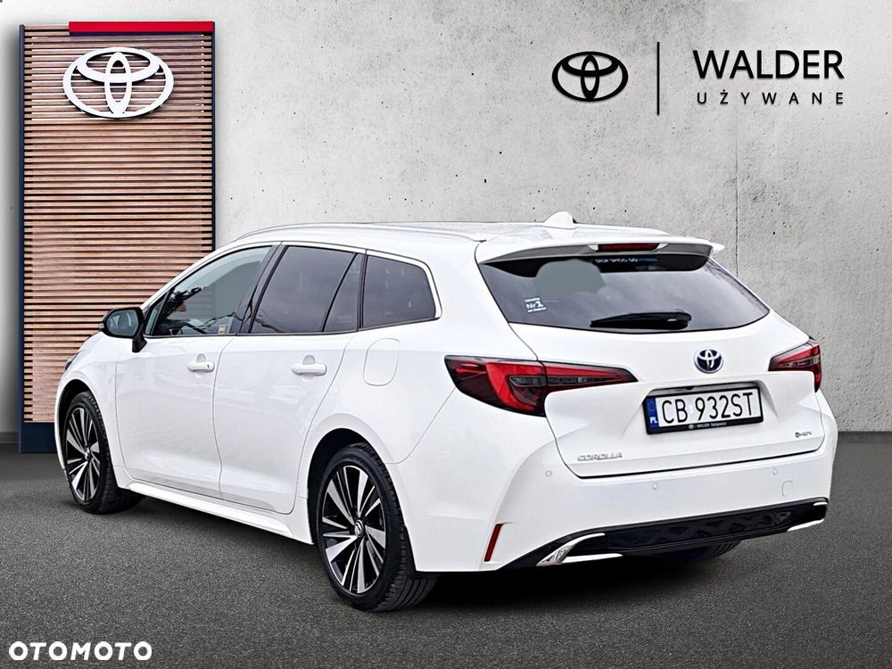 Toyota Corolla - 4