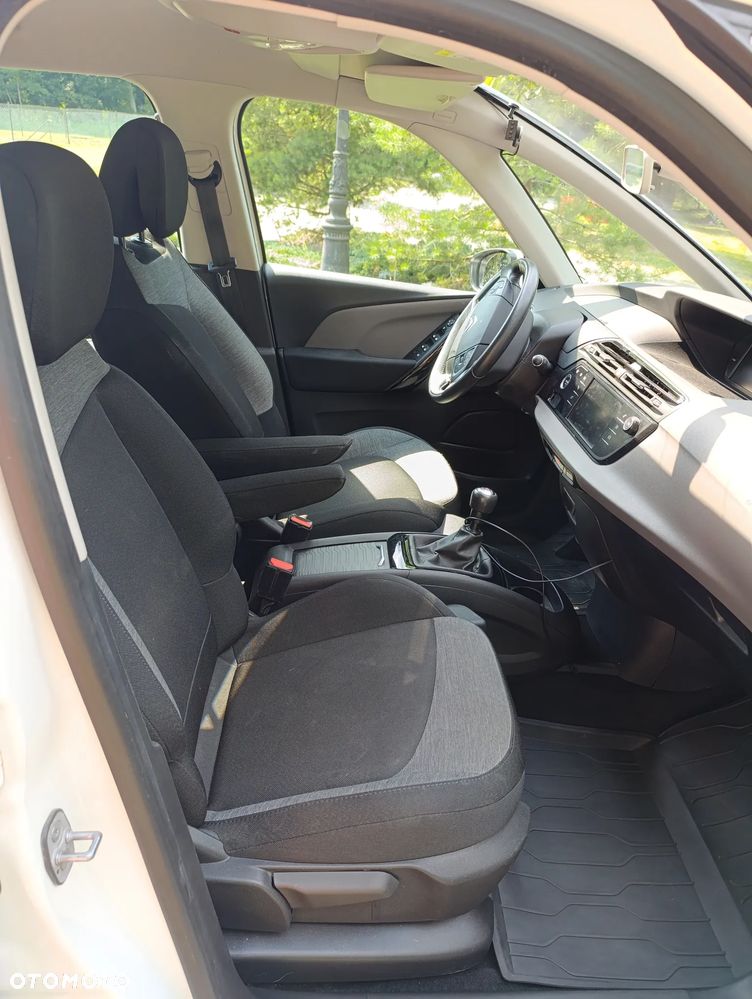 Citroën C4 Grand Picasso 1.2 PureTech MoreLife S&S - 9