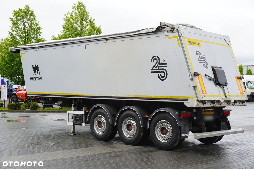 Wielton NW-3 / waga 6,2t / poj. 38 m3 / elek. dach / Teflon / 50 naczep r.2024 - 10