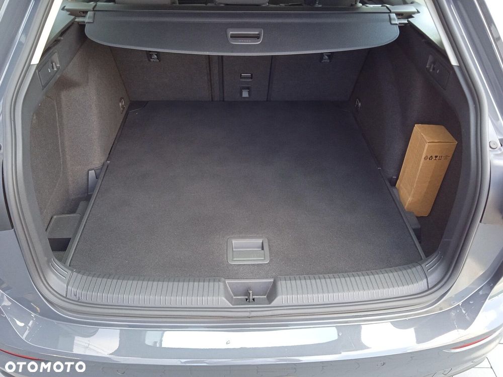 Volkswagen Golf - 29