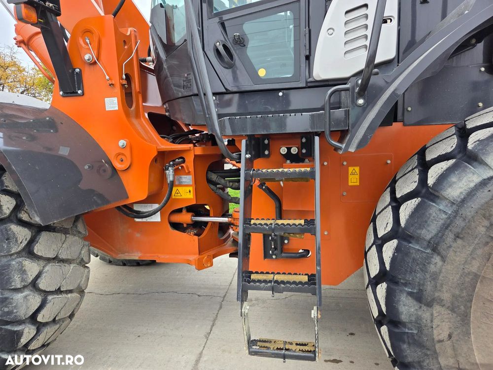 Hitachi EX DEMO, 2024, 454 ore, cupa 5mc, Masa operationala 28t, Anv BRIDGESTONE 95% ok, FARA AD BLUE, Inaltimea incarcare 4,4m, prousa in JAPONIA, posibilietate leasing 5 ani cu rata 16.500 lei lunar, PROMOTIE 177.900 EUR+Tva - 26