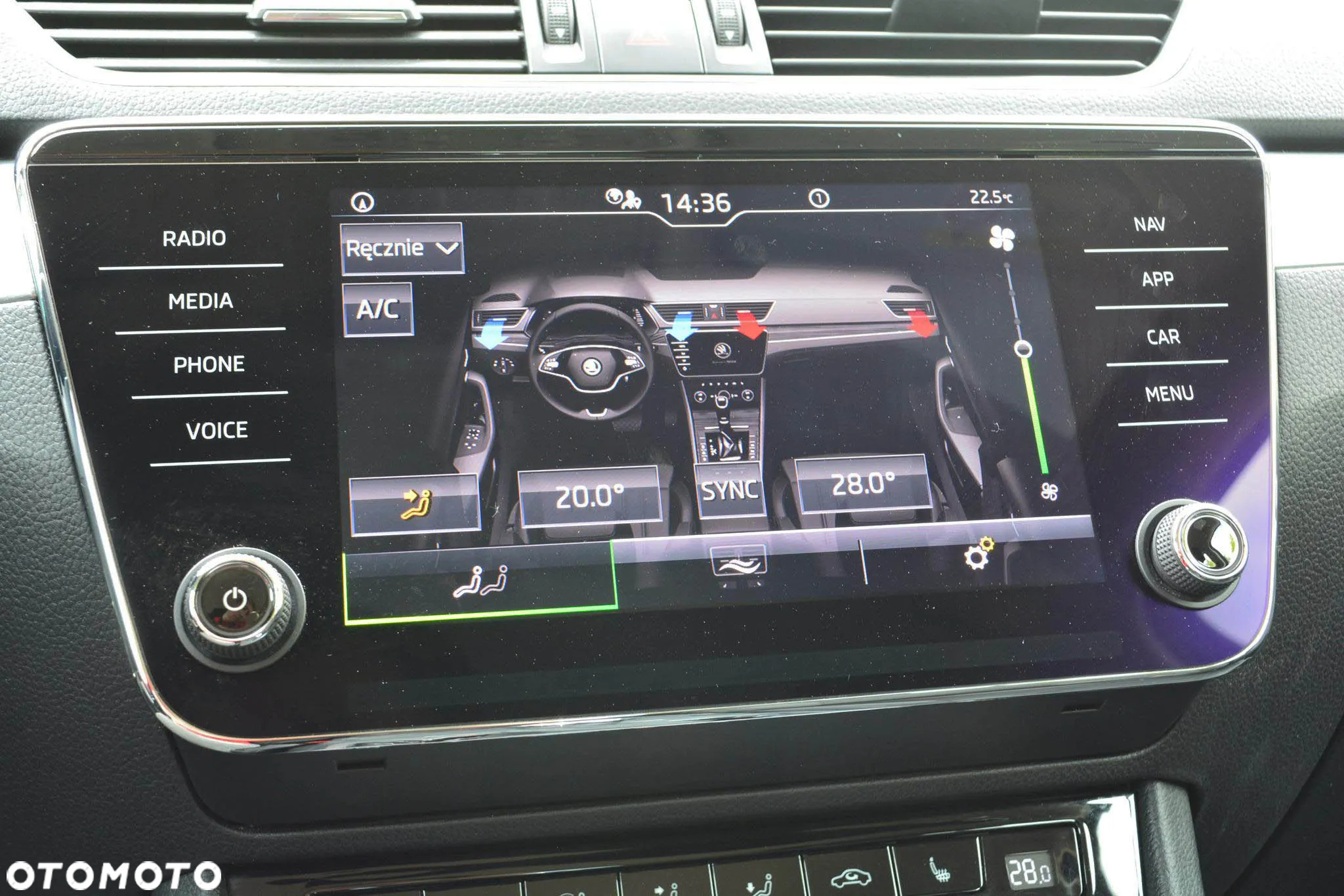 Skoda Superb 2.0 TDI Ambition DSG - 20