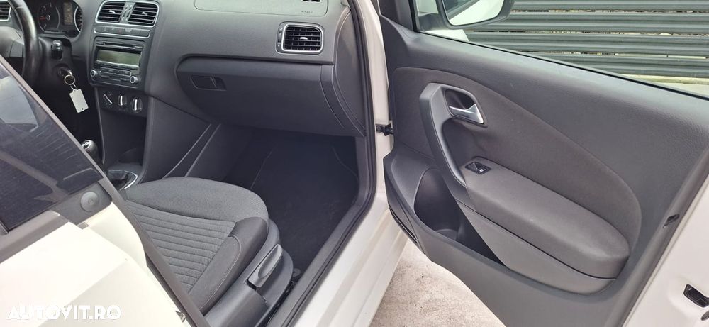 Volkswagen Polo - 19