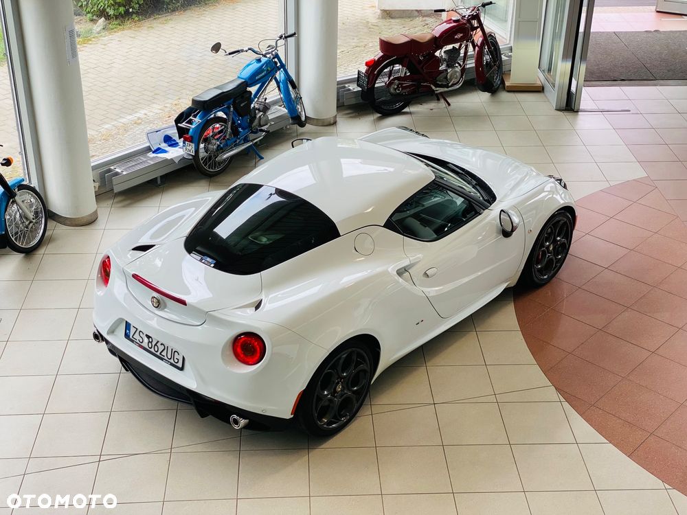 Alfa Romeo 4C - 20