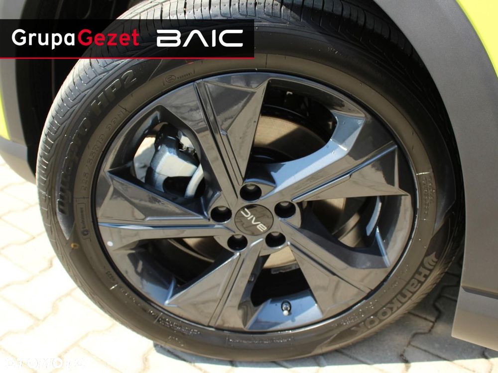 BAIC 5 - 5