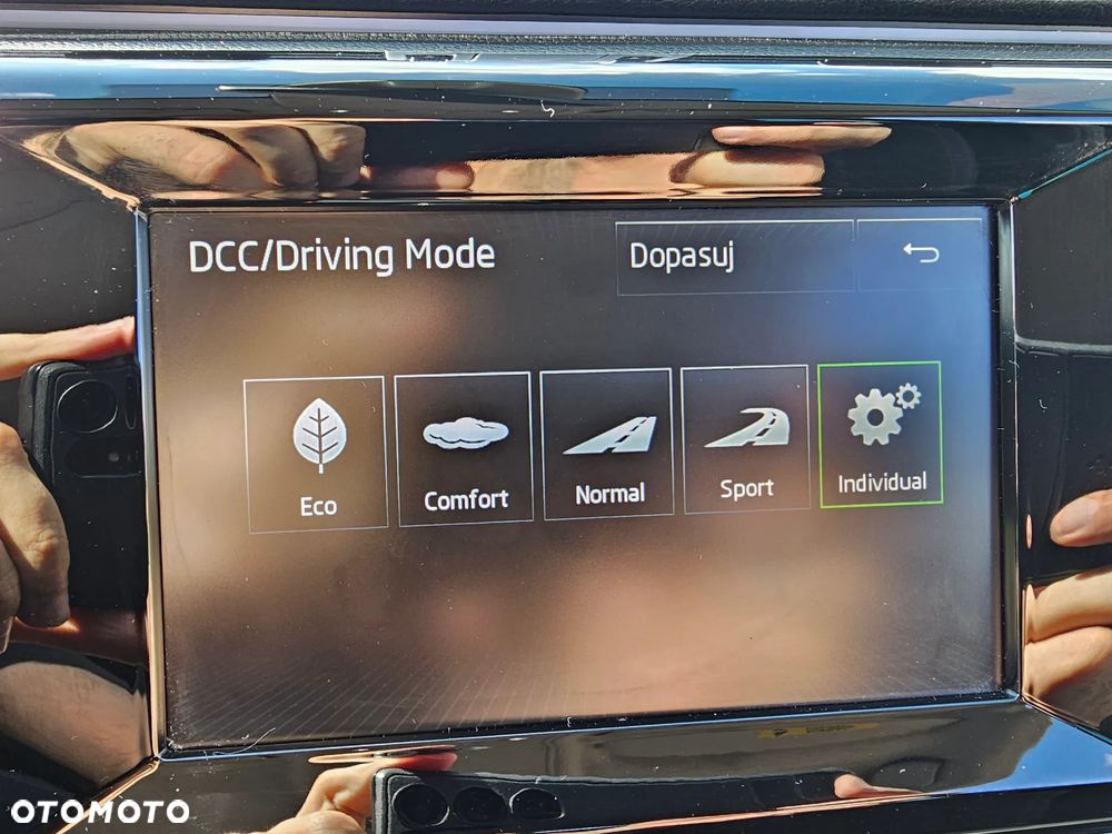 Skoda Superb 2.0 TSI DSG Ambition - 37