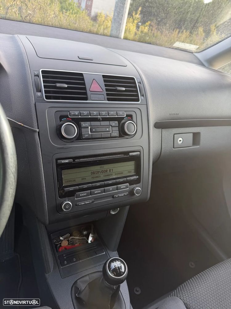 VW Touran 1.6 TDI Blue.Confortline 7L - 31