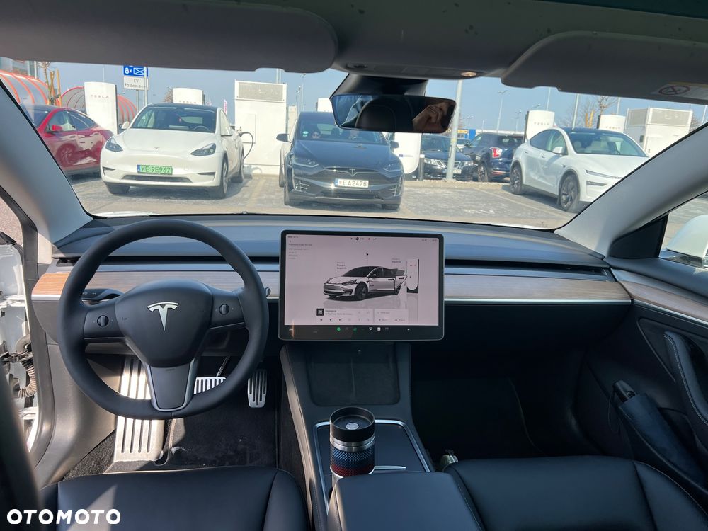 Tesla Model 3 Standard Reichweite Plus Hinterradantrieb - 11