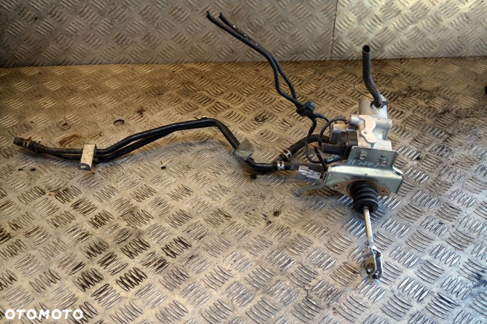 POMPA HAMULCOWA CAMRY VII XV40 138110-10450  TOYOTA 2006-2011 - 1