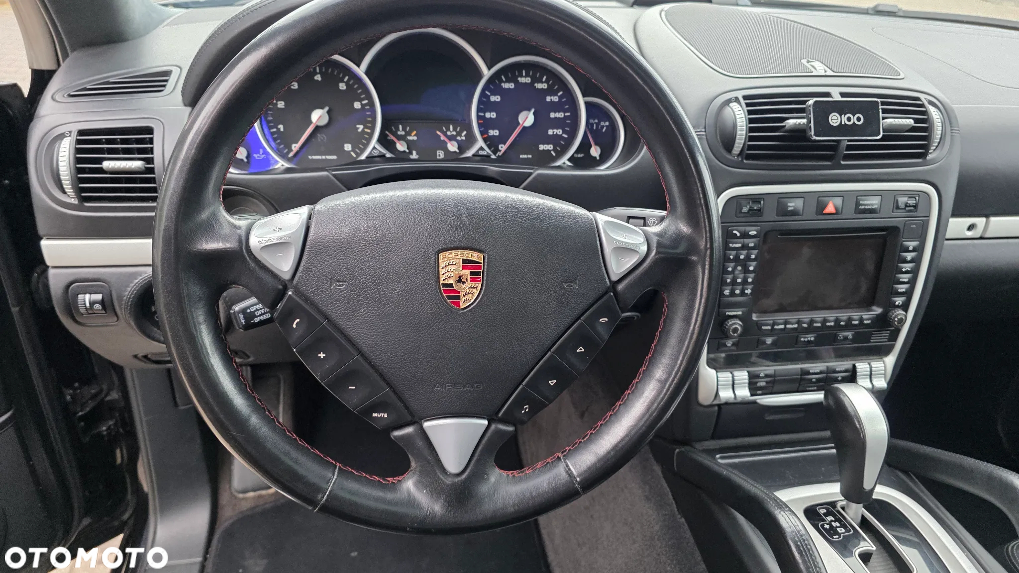 Porsche Cayenne Turbo - 16