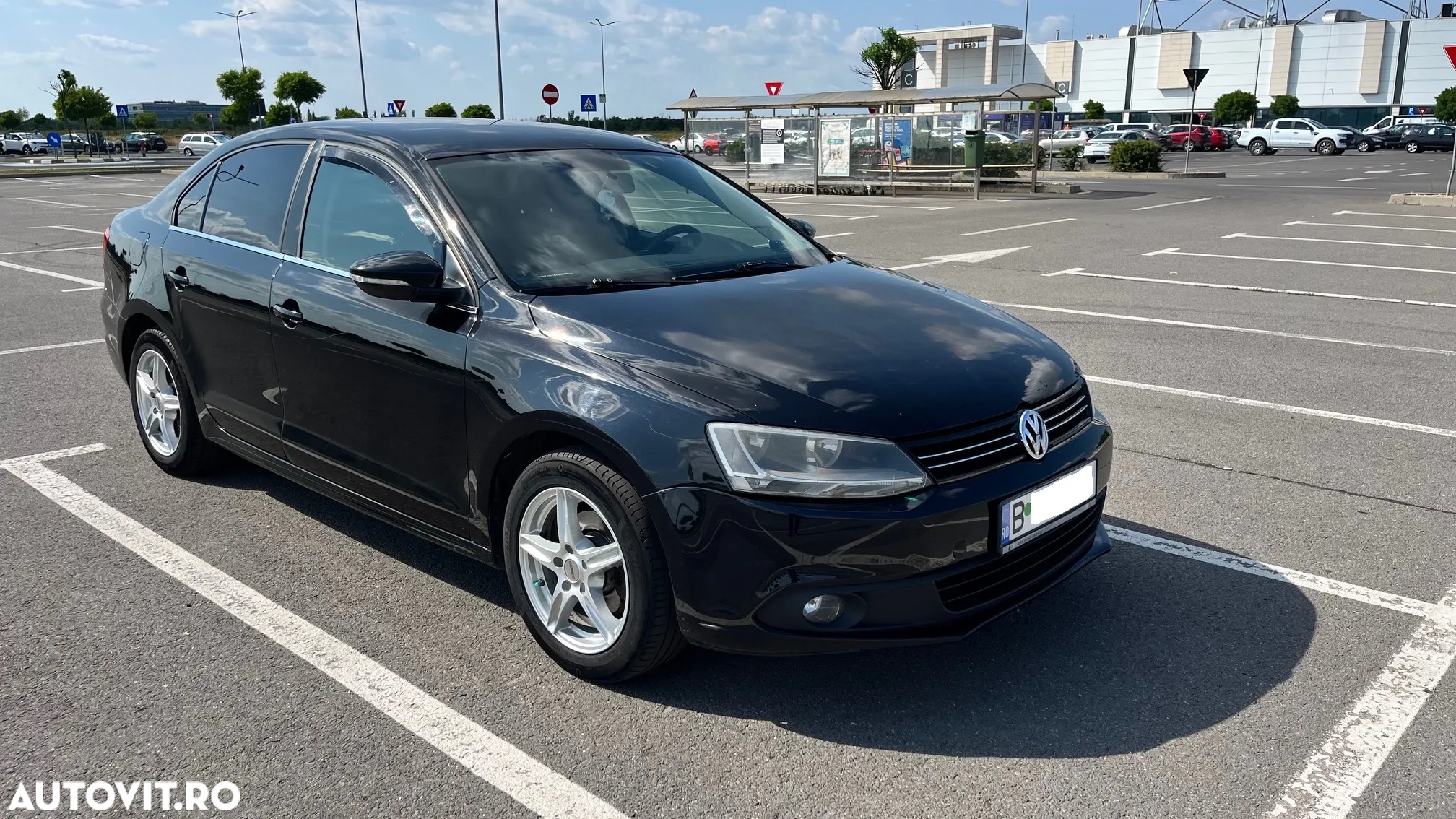 Volkswagen Jetta 1.6 TDI DPF Trendline - 2