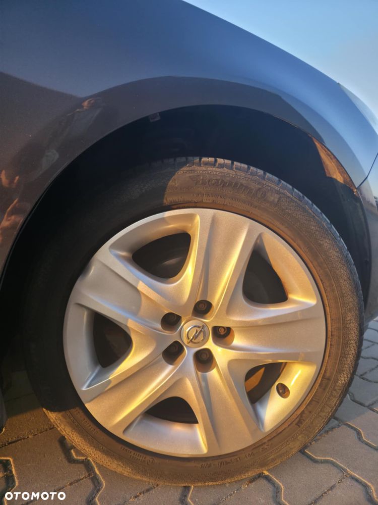Opel Astra 1.4 Turbo - 11