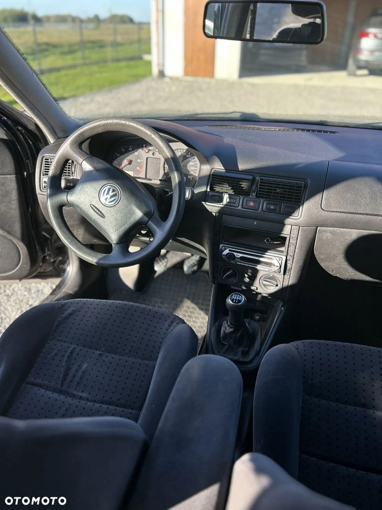 Volkswagen Golf 1.6 - 14