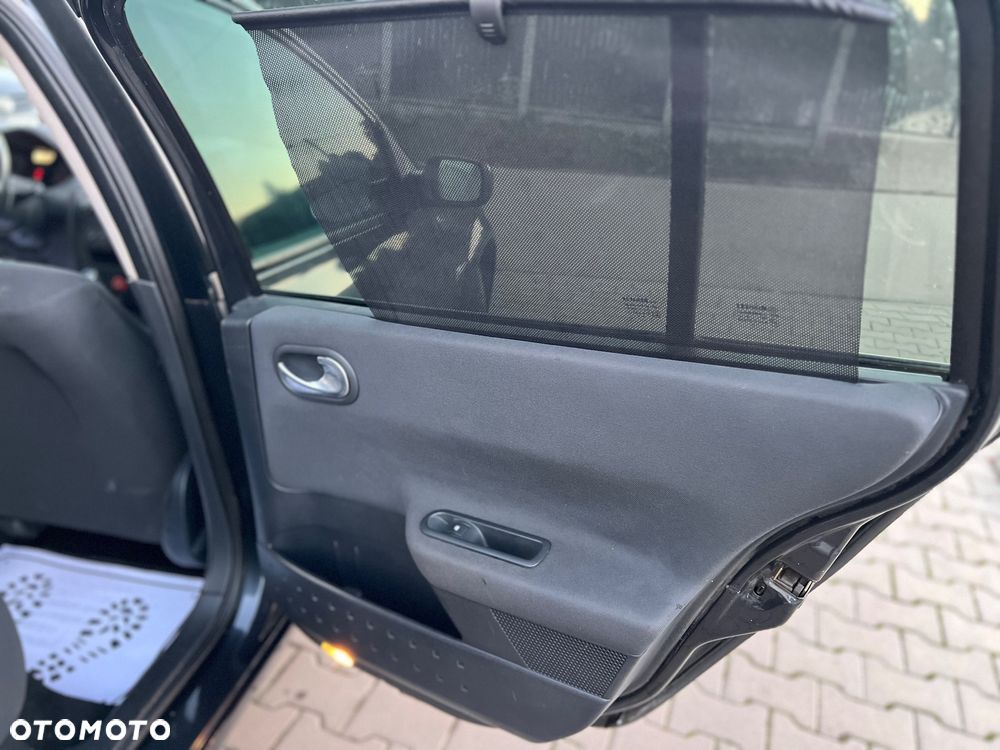 Renault Megane 1.6 Dynamique - 26