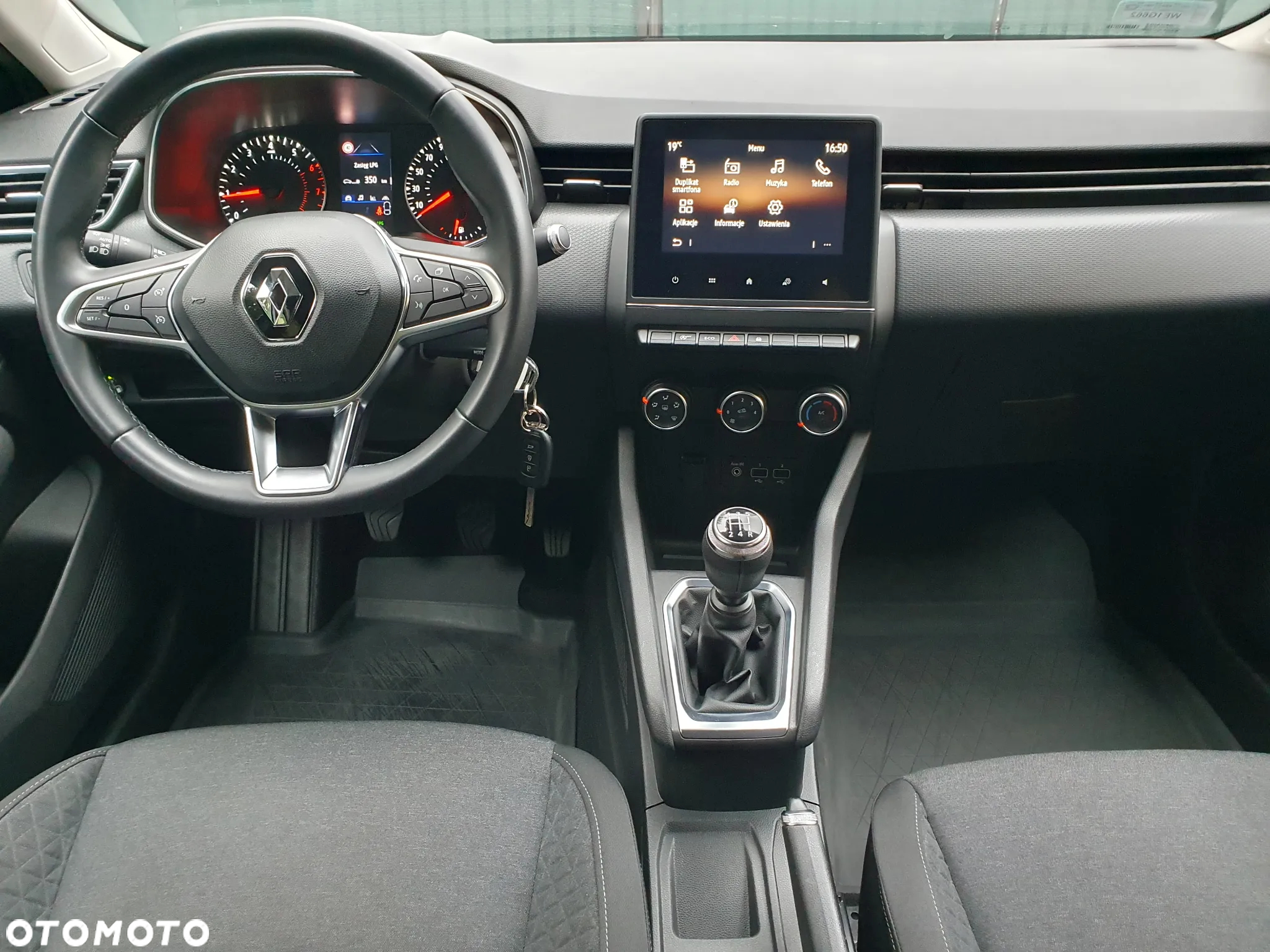 Renault Clio - 12