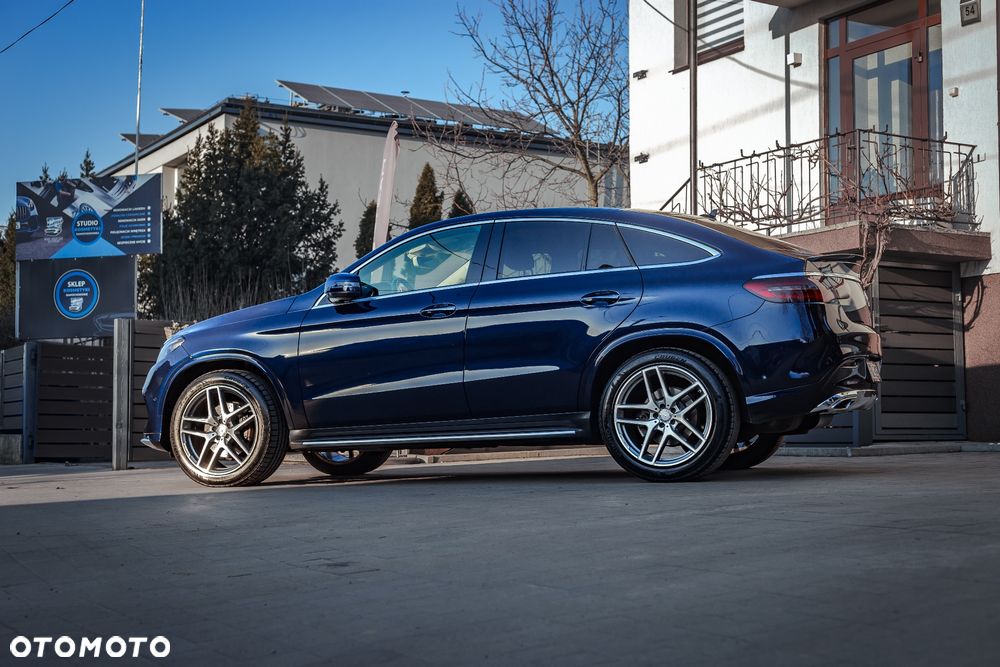 Mercedes-Benz GLE - 11