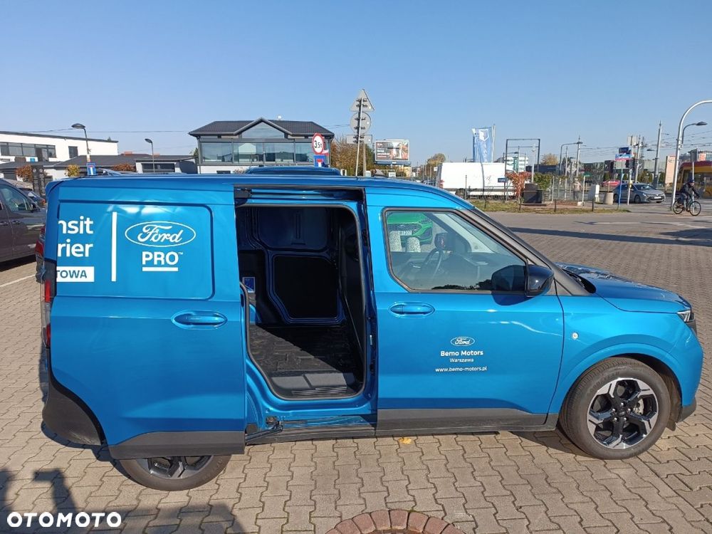 Ford Transit Courier - 20