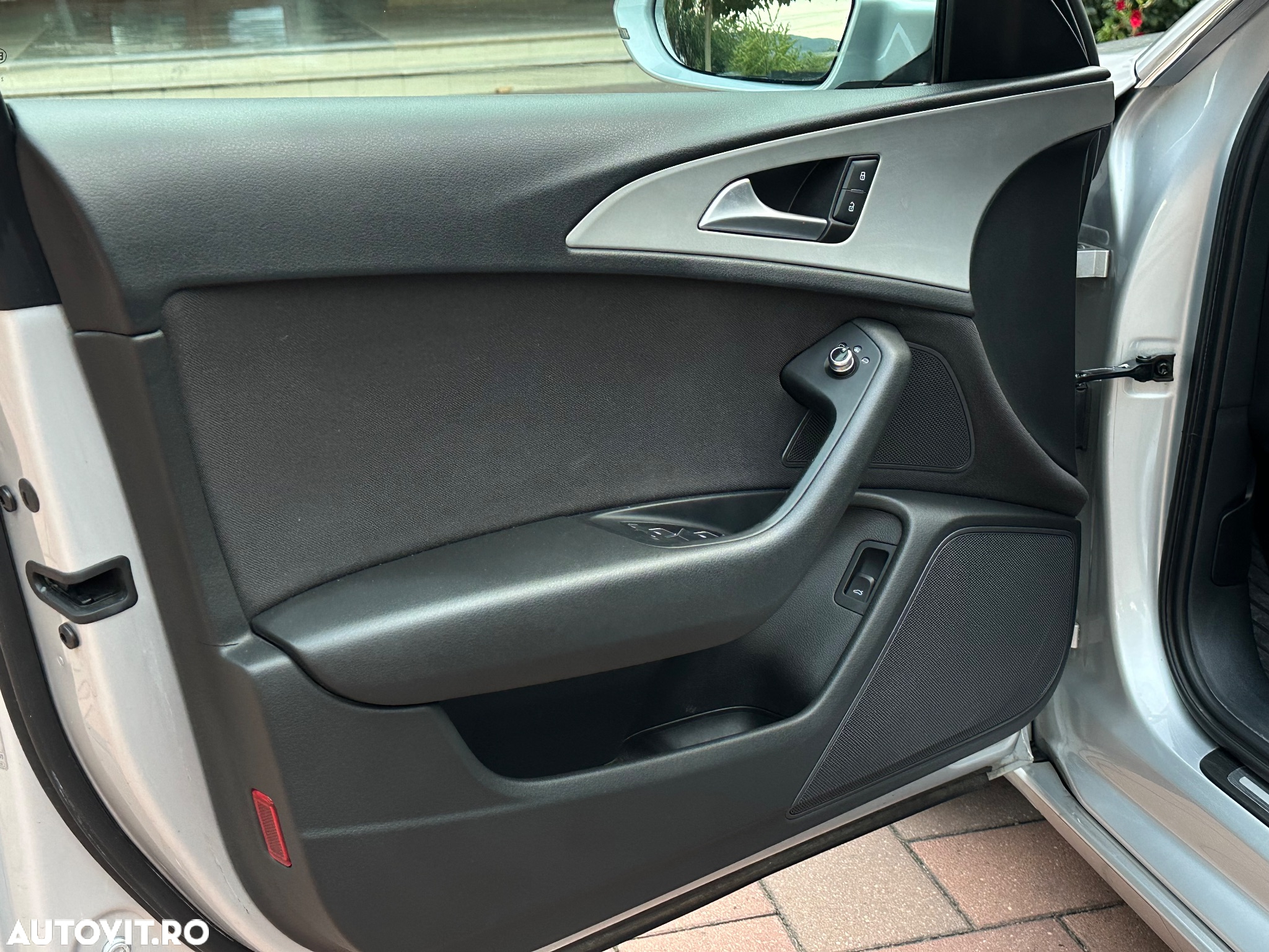Audi A6 Avant 2.0 TDI DPF multitronic - 31