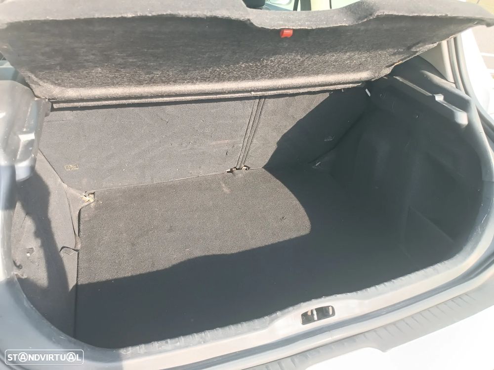 Peugeot 308 - 5