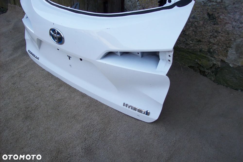 tylna klapa bagażnika toyota corolla e-21 kombi - 4