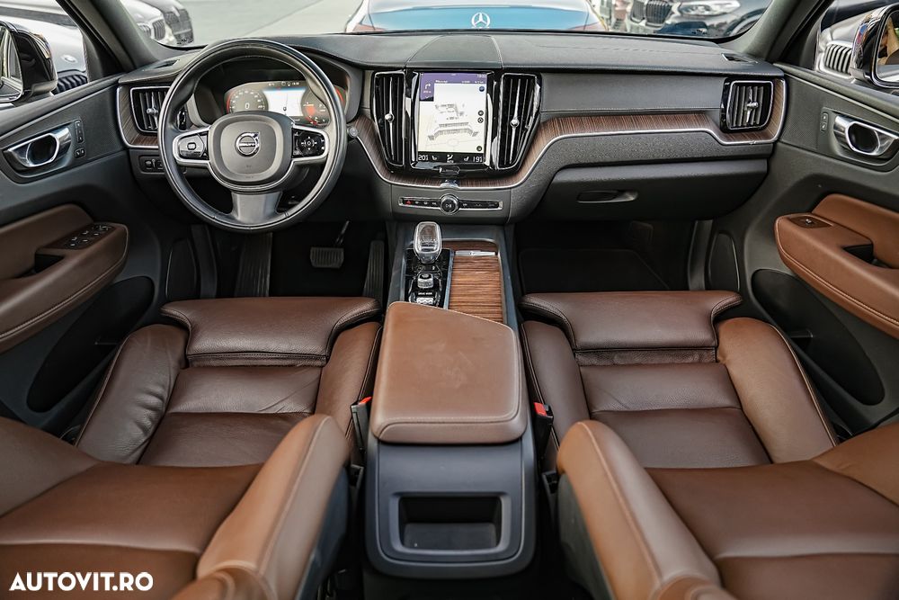 Volvo XC 60 Recharge T6 Twin Engine eAWD Inscription Expression - 4