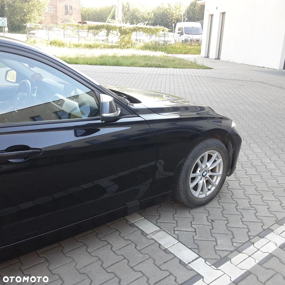 BMW Seria 3 316i - 7