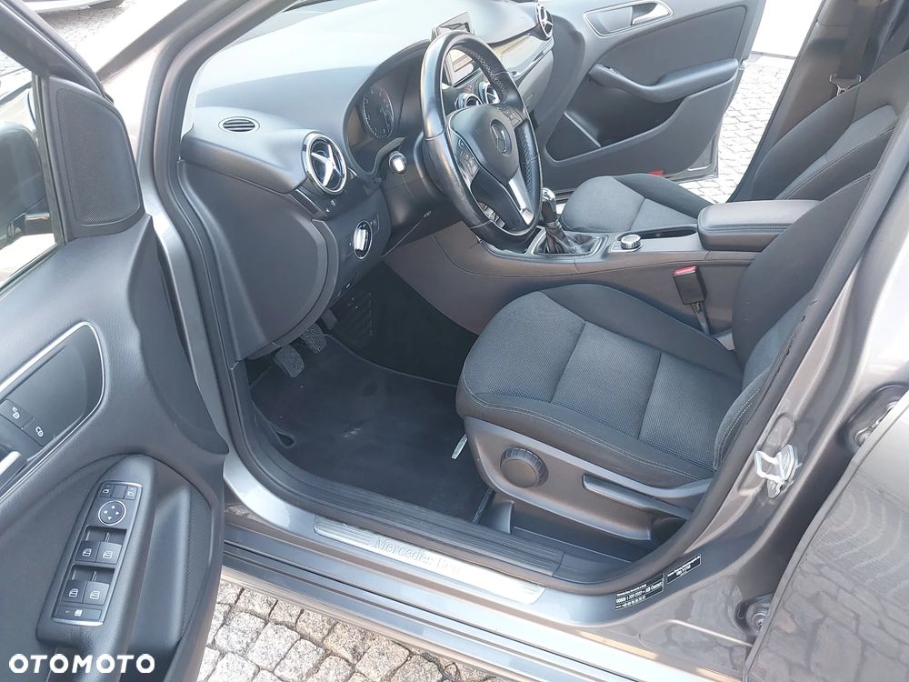 Mercedes-Benz Klasa B 180 CDI (BlueEFFICIENCY) - 15