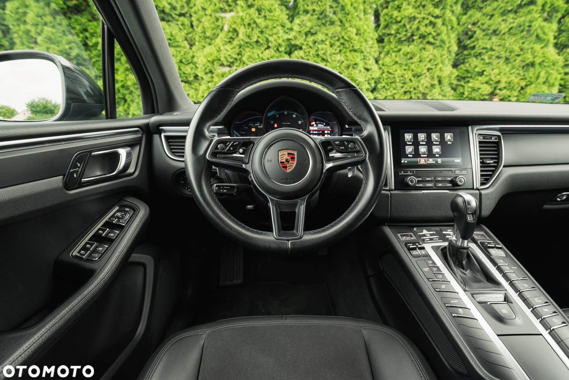 Porsche Macan - 11