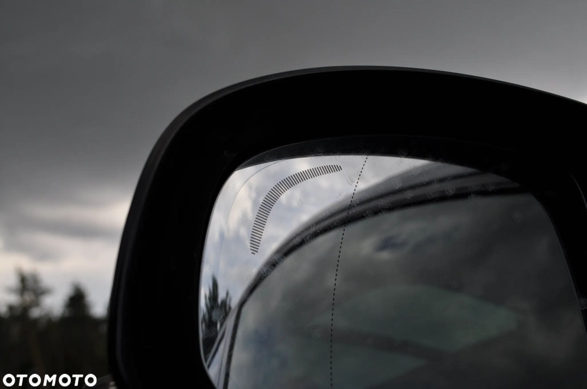 Volvo XC 60 T6 Plug-In Hybrid AWD R-Design - 25