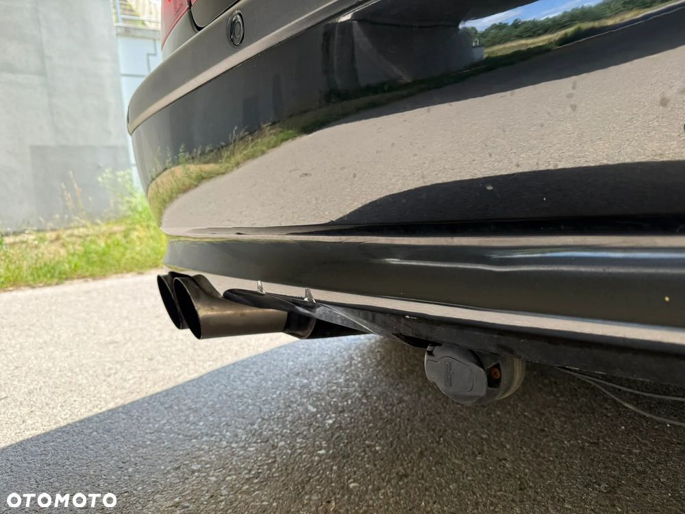 BMW Seria 3 320i - 12